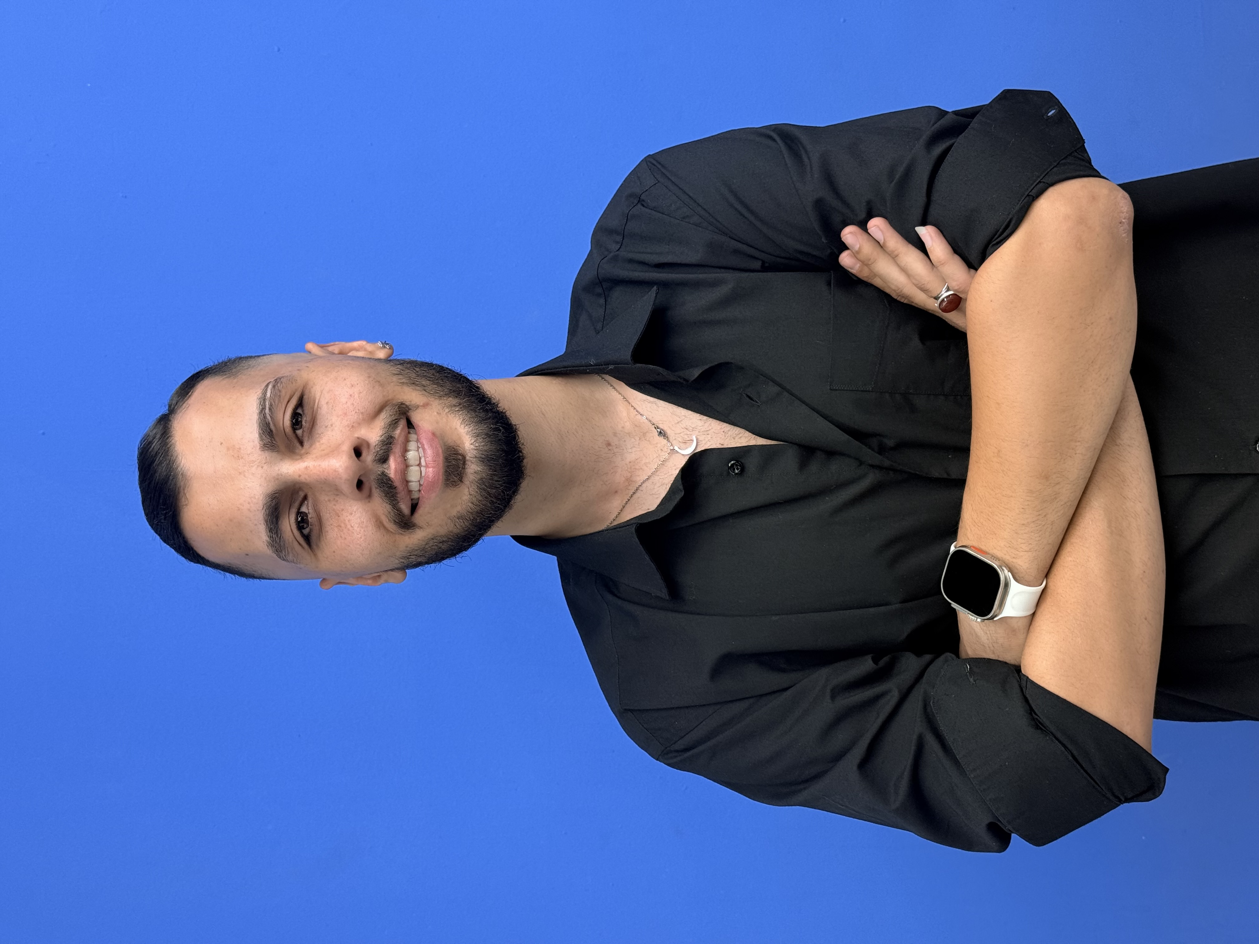 امید عاطف